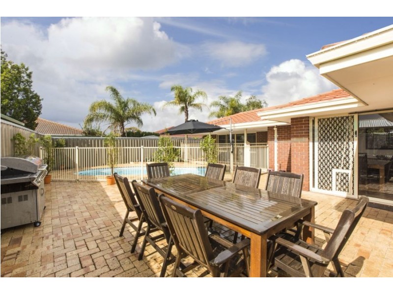 11 Nyinda Entrance, South Guildford WA 6055