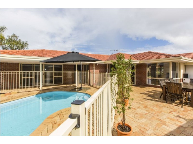 11 Nyinda Entrance, South Guildford WA 6055