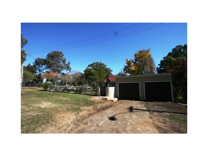 4 Victoria Street, Guildford WA 6055