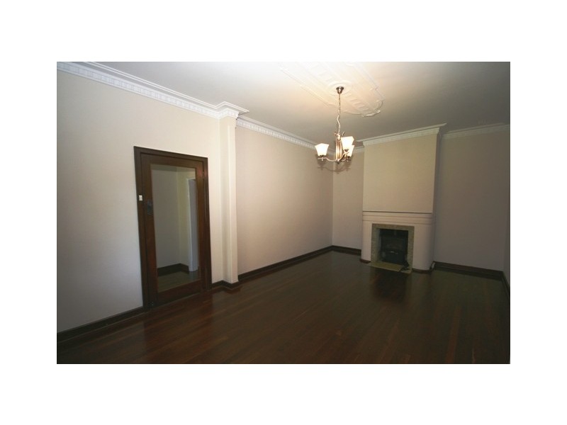 4 Victoria Street, Guildford WA 6055