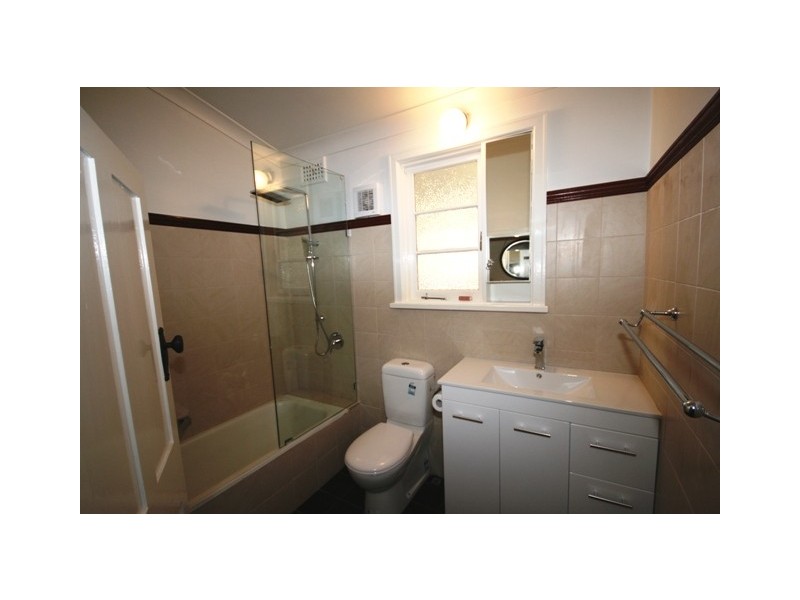 4 Victoria Street, Guildford WA 6055