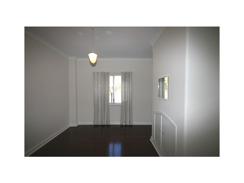 4 Victoria Street, Guildford WA 6055