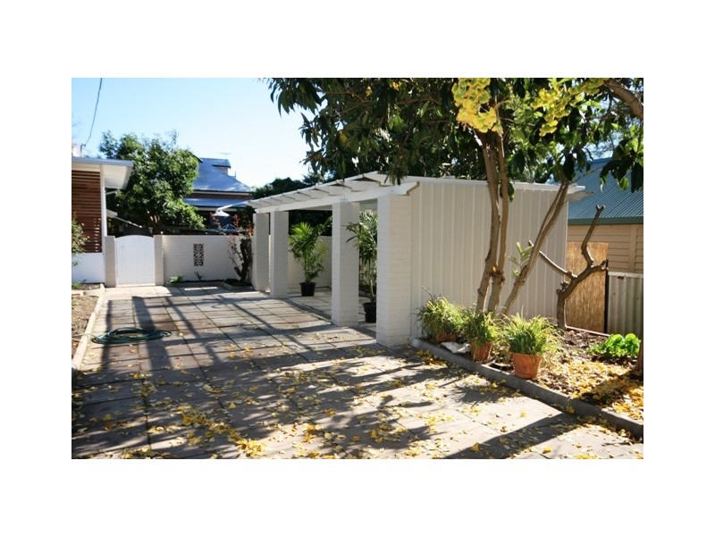 4 Victoria Street, Guildford WA 6055