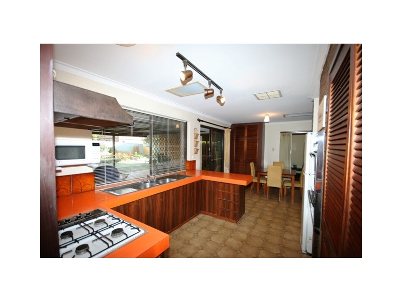 52 Thorburn Avenue, Beechboro WA 6063