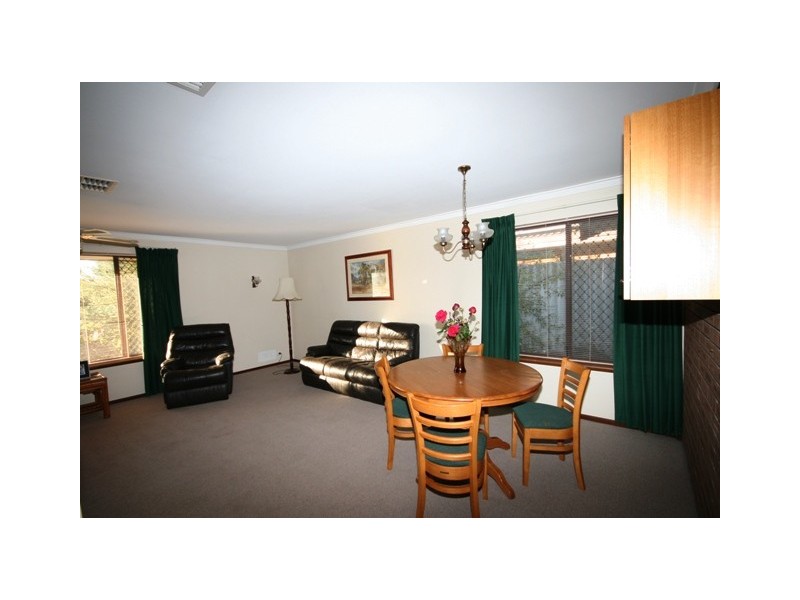 52 Thorburn Avenue, Beechboro WA 6063