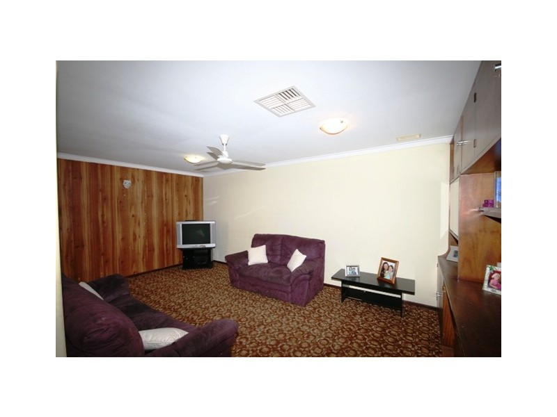 52 Thorburn Avenue, Beechboro WA 6063