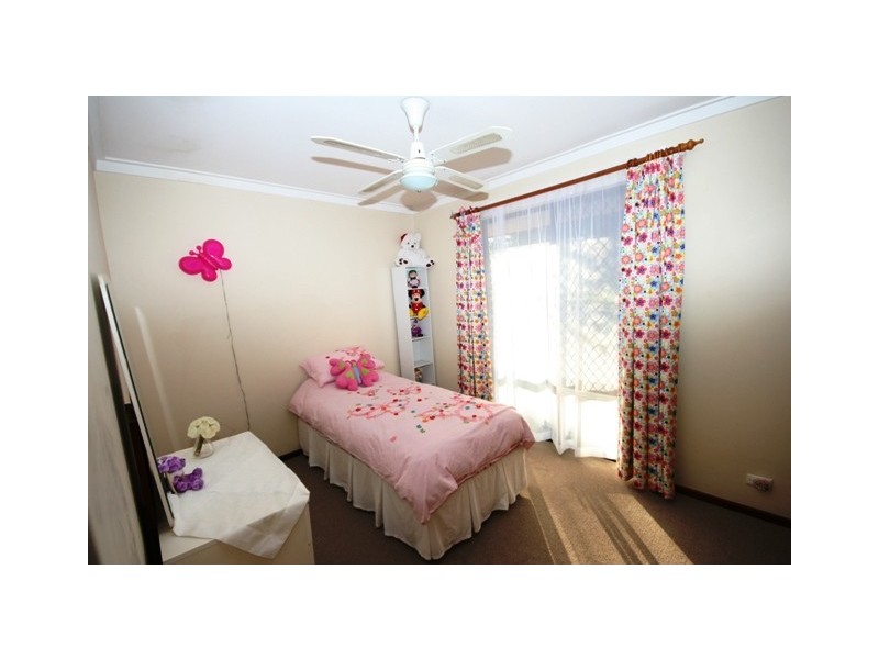 52 Thorburn Avenue, Beechboro WA 6063