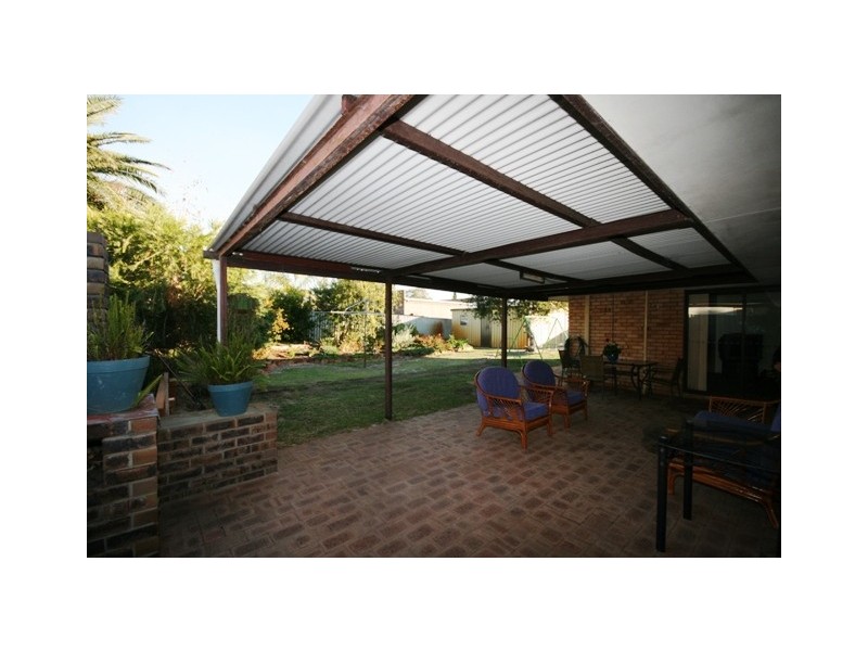52 Thorburn Avenue, Beechboro WA 6063