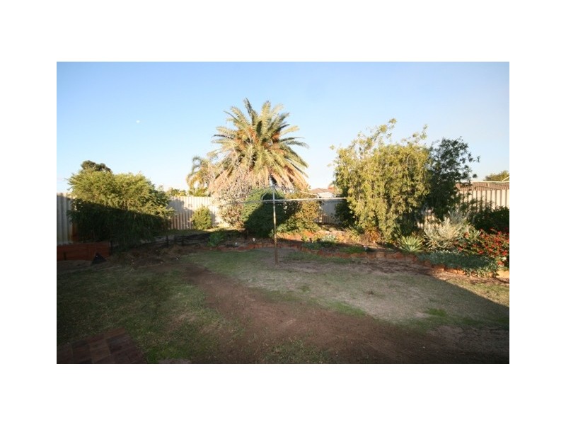 52 Thorburn Avenue, Beechboro WA 6063