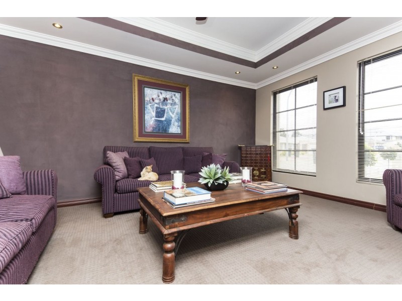 5 Januk Turn, South Guildford WA 6055