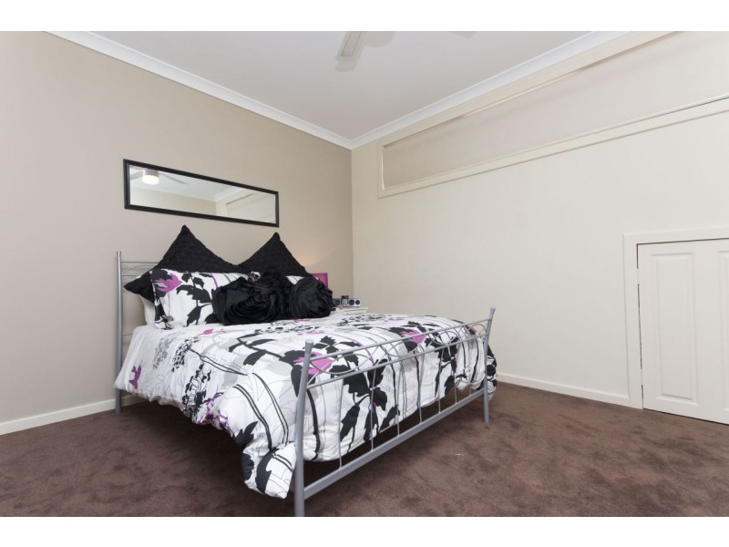 5 Januk Turn, South Guildford WA 6055