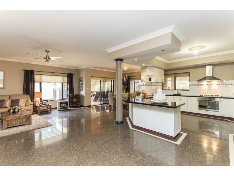 5 Januk Turn, South Guildford WA 6055