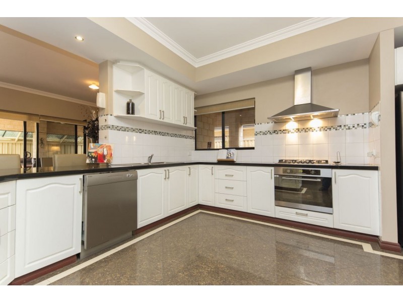 5 Januk Turn, South Guildford WA 6055