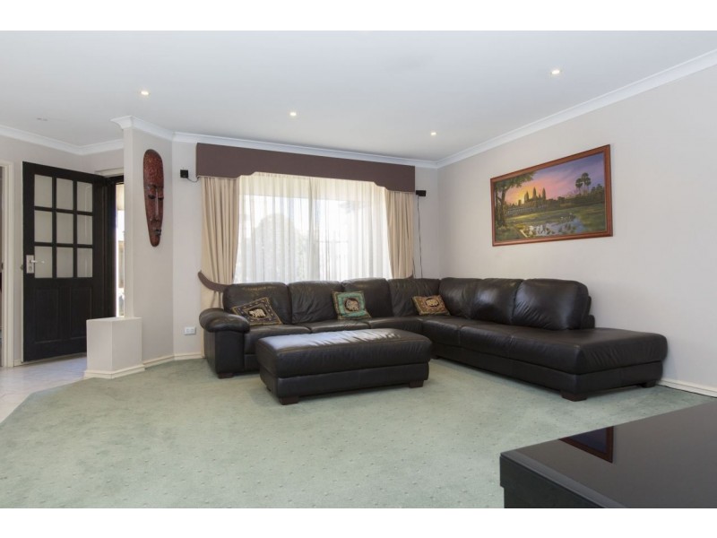 5 Elford Corner, High Wycombe WA 6057