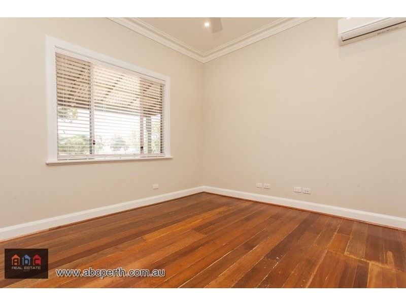 25 William Street, Midland WA 6056