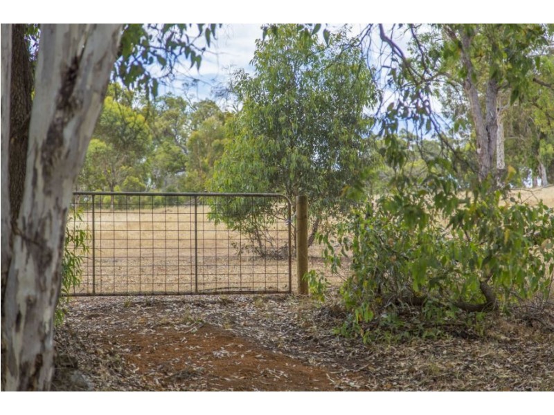 522 700 Reserve Road, Gidgegannup WA 6083