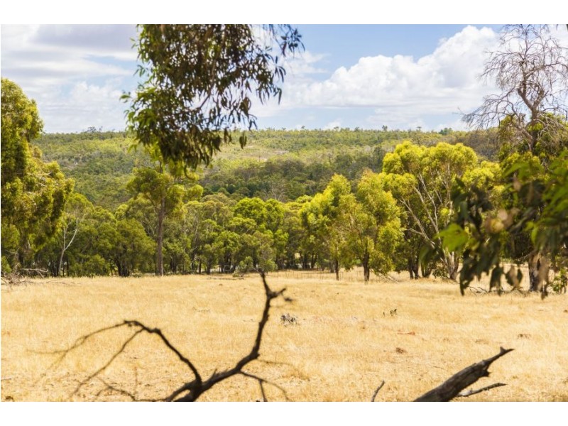 522 700 Reserve Road, Gidgegannup WA 6083