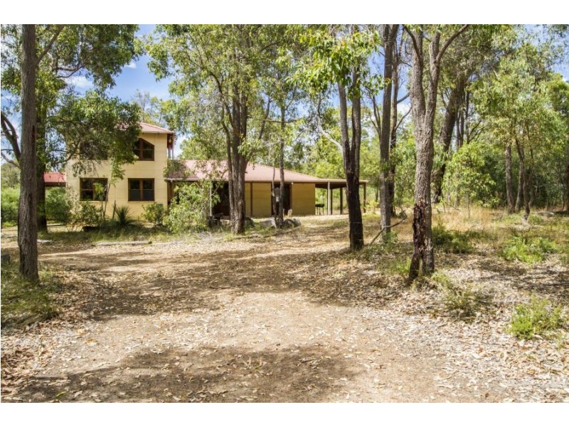 8 Ballymore Place, Gidgegannup WA 6083