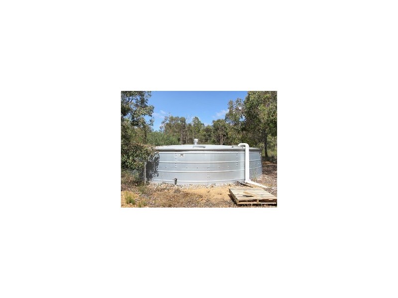 8 Ballymore Place, Gidgegannup WA 6083
