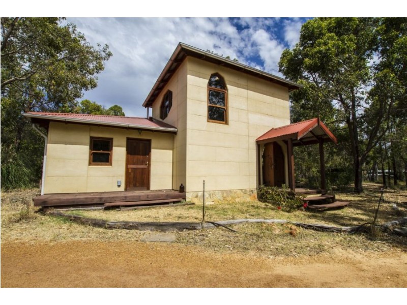 8 Ballymore Place, Gidgegannup WA 6083