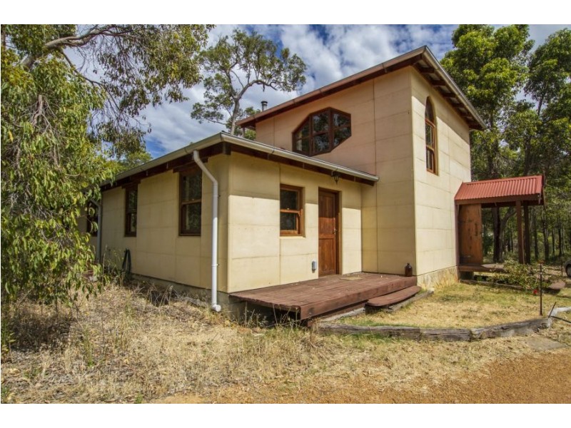 8 Ballymore Place, Gidgegannup WA 6083