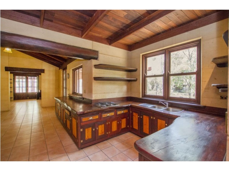 8 Ballymore Place, Gidgegannup WA 6083