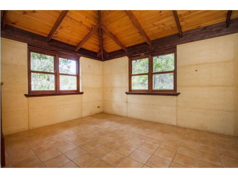 8 Ballymore Place, Gidgegannup WA 6083