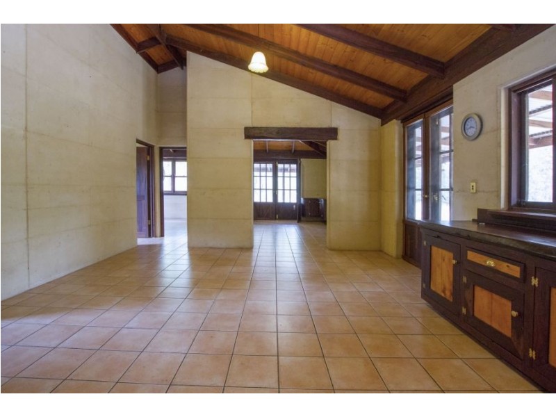 8 Ballymore Place, Gidgegannup WA 6083