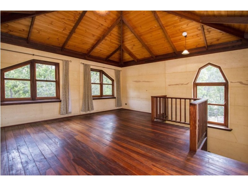 8 Ballymore Place, Gidgegannup WA 6083