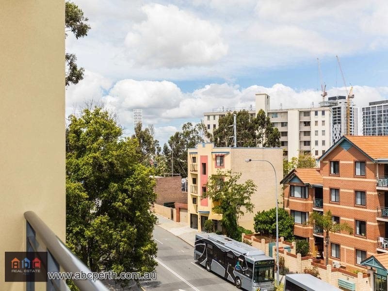 49/18 Wellington Street, East Perth WA 6004
