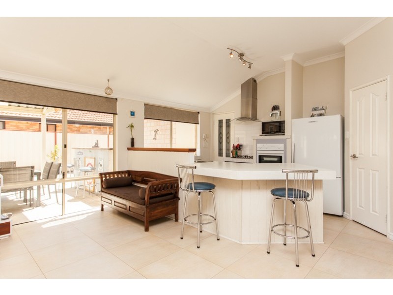 5 Warnt Court, South Guildford WA 6055