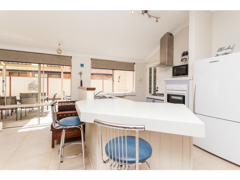 5 Warnt Court, South Guildford WA 6055