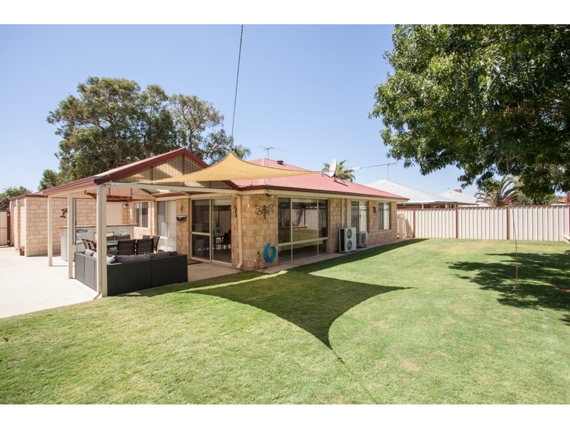 5 Warnt Court, South Guildford WA 6055