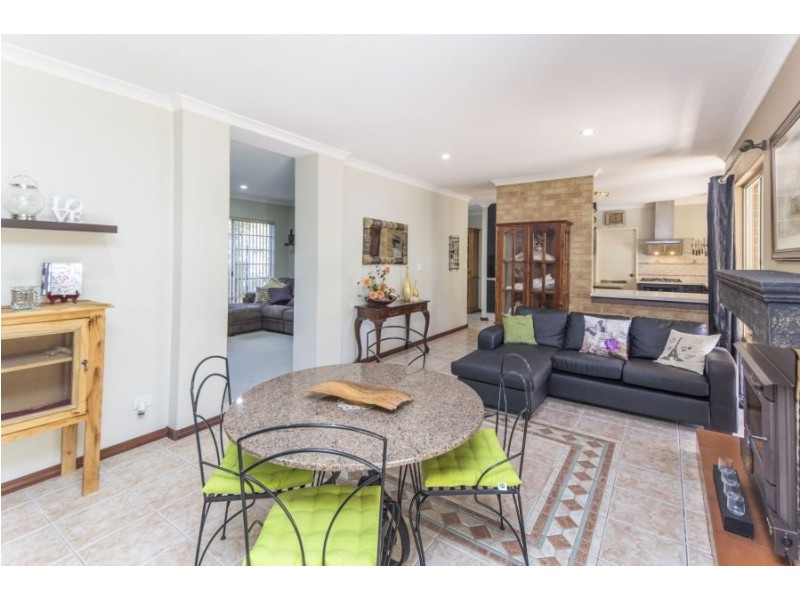 103 Ridgewood loop, Bullsbrook WA 6084