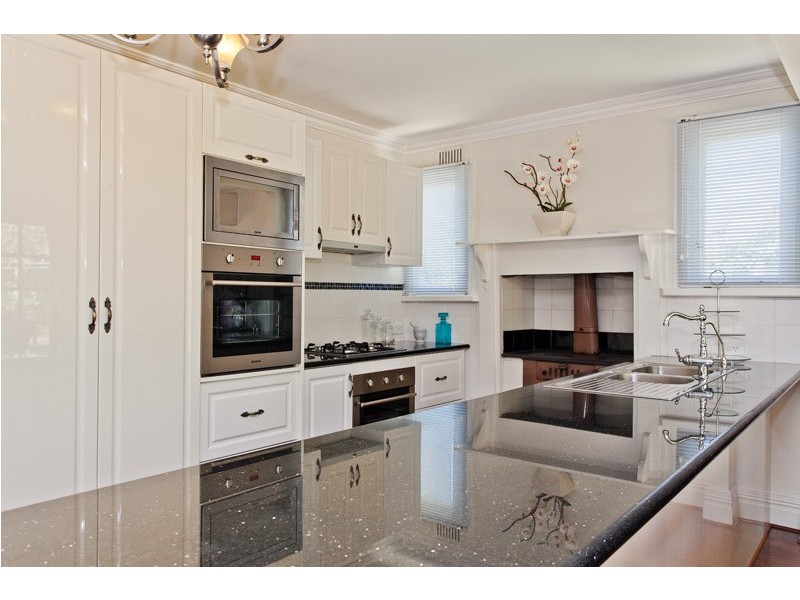 11 scott street, Guildford WA 6055