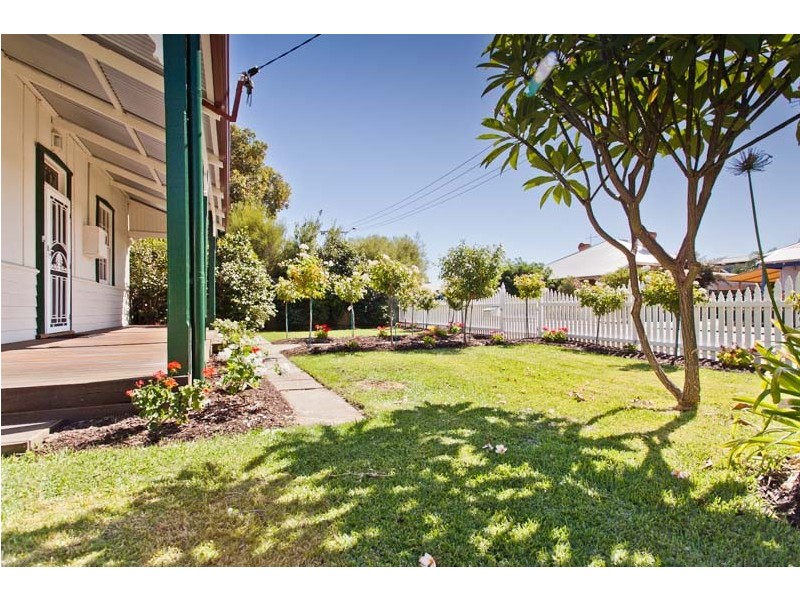 11 scott street, Guildford WA 6055