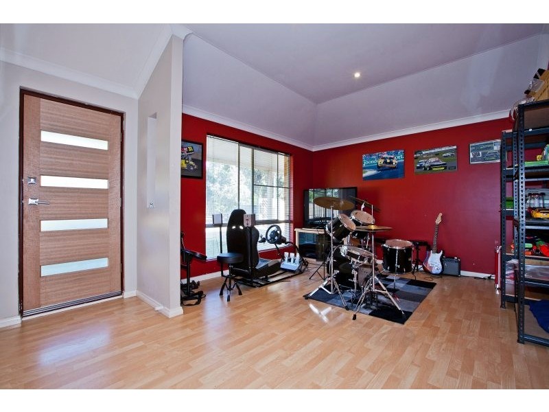 1 Kensington  Street, Bellevue WA 6056