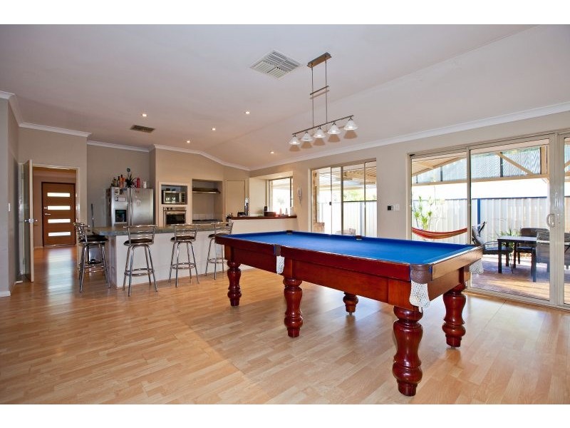 1 Kensington  Street, Bellevue WA 6056