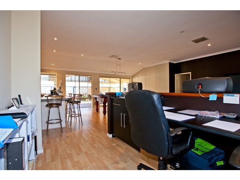 1 Kensington  Street, Bellevue WA 6056