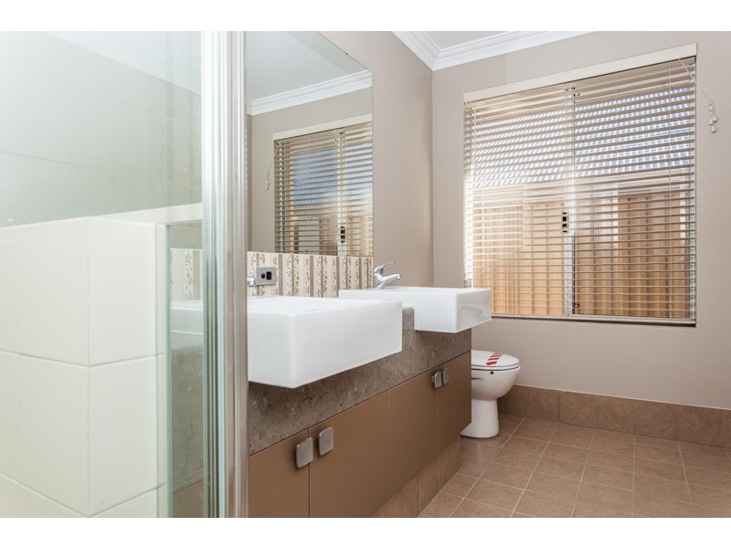 1 Barcoo Mews, South Guildford WA 6055