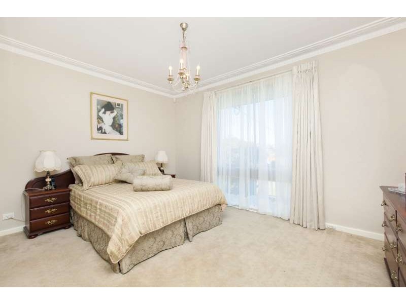 11 Horley Street, Bayswater WA 6053