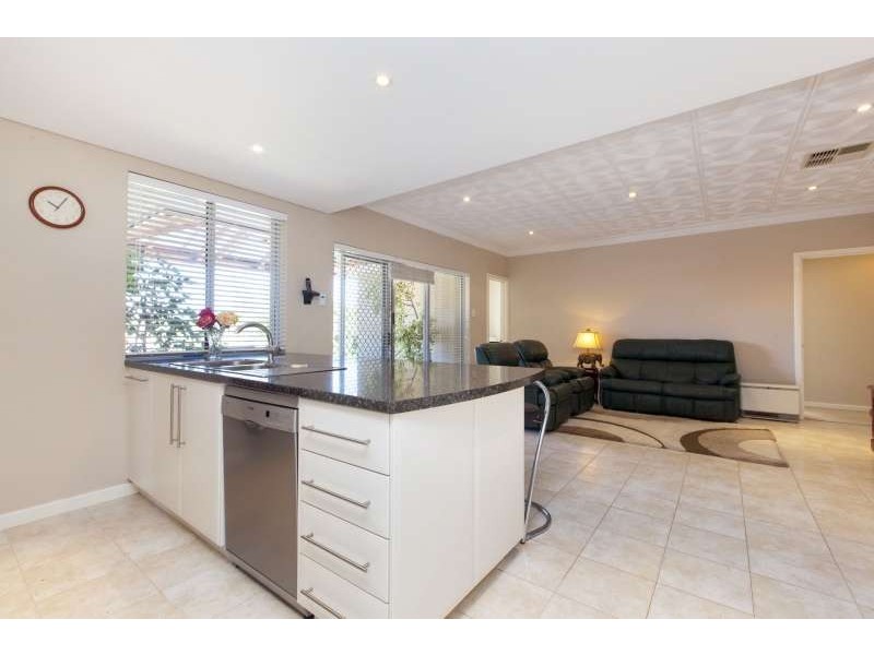 11 Horley Street, Bayswater WA 6053