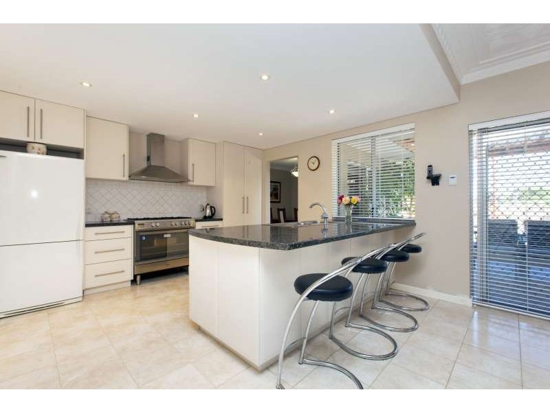 11 Horley Street, Bayswater WA 6053