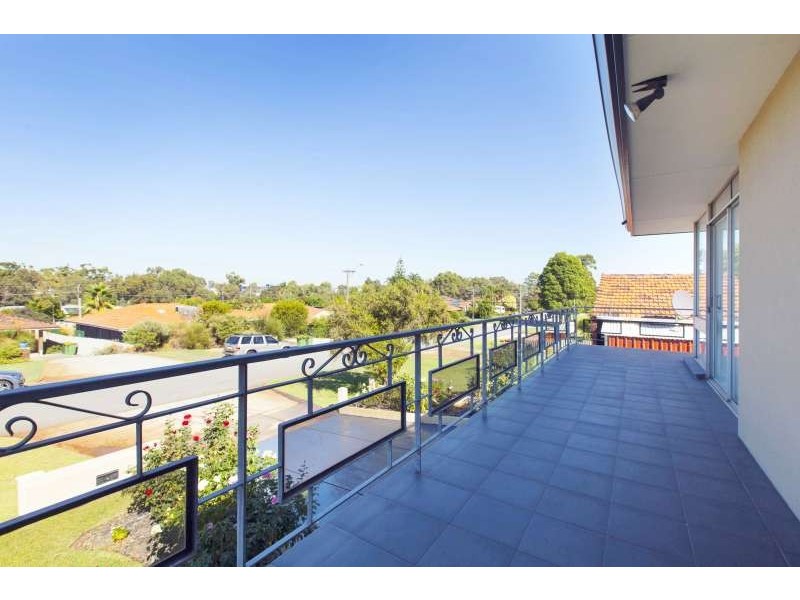 11 Horley Street, Bayswater WA 6053