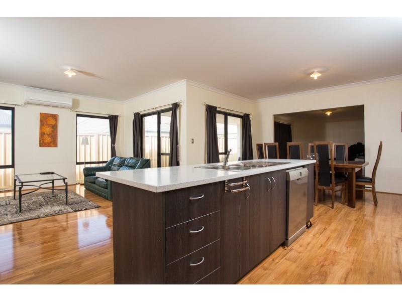 5 The Embankment, South Guildford WA 6055
