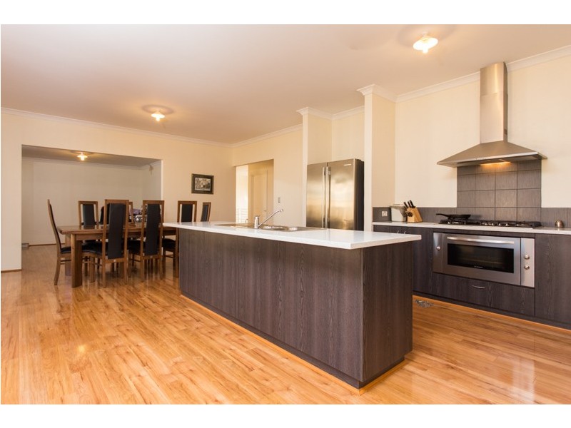 5 The Embankment, South Guildford WA 6055