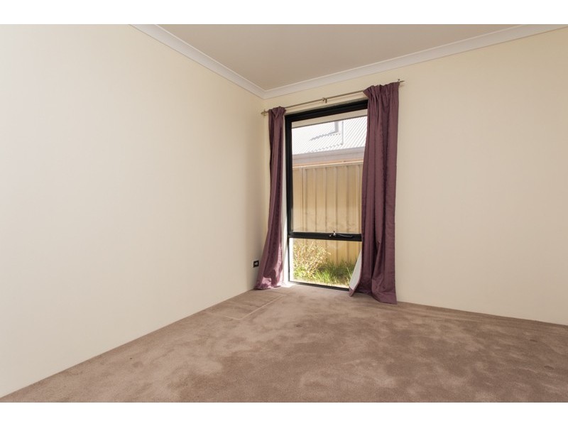 5 The Embankment, South Guildford WA 6055