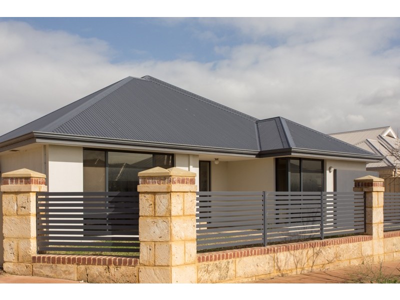 5 The Embankment, South Guildford WA 6055