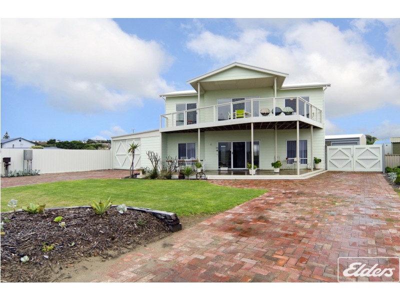 2 Chapman Road, Middleton SA 5213