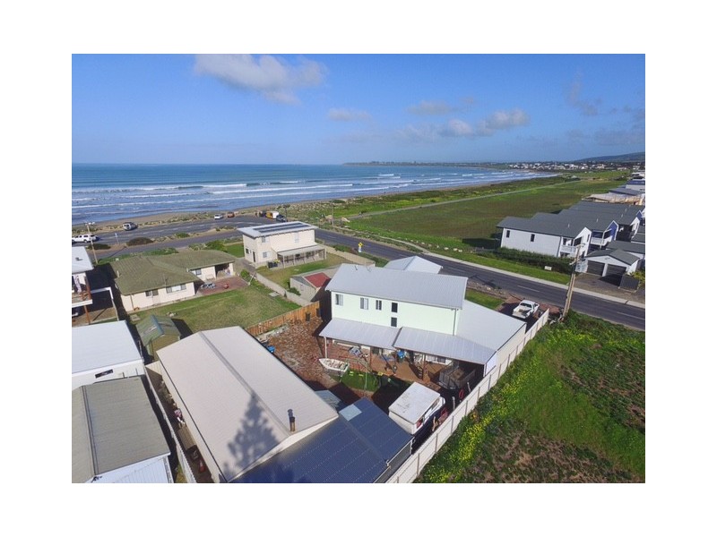 2 Chapman Road, Middleton SA 5213